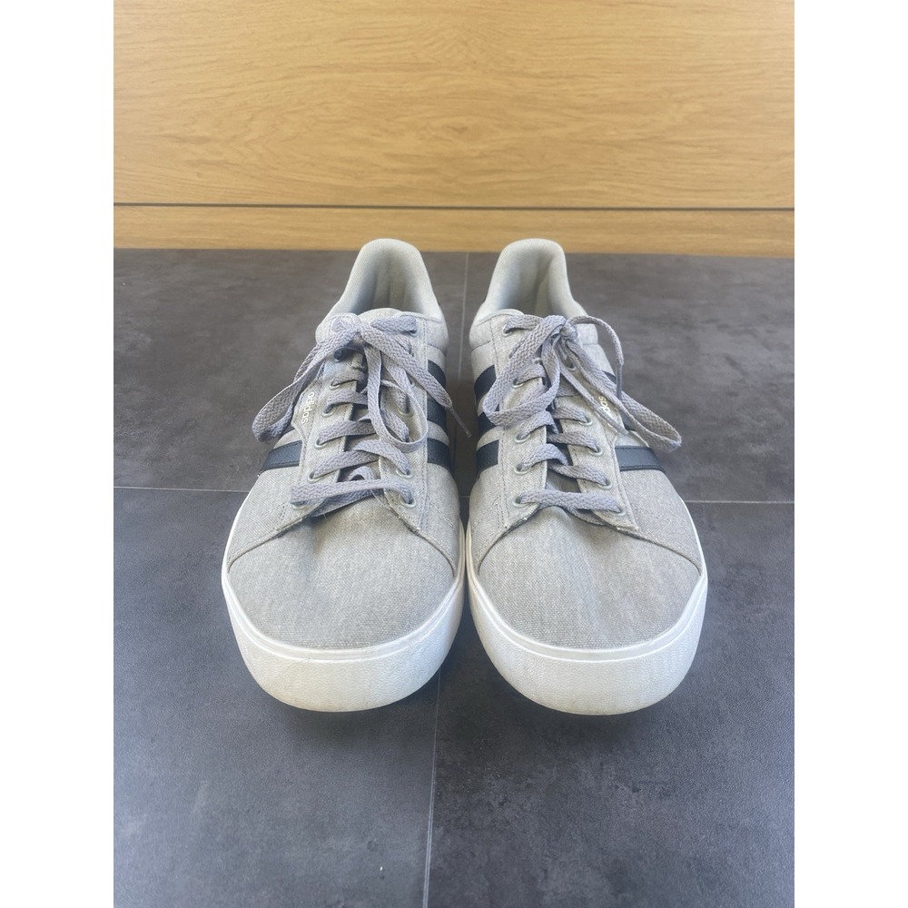 Adidas Men's Daily 3.0 Gray Canvas Skateboarding Sneaker Size 12 - Picture 3 of 7